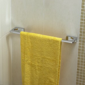 VINTAGE TOWEL RAIL 36cm